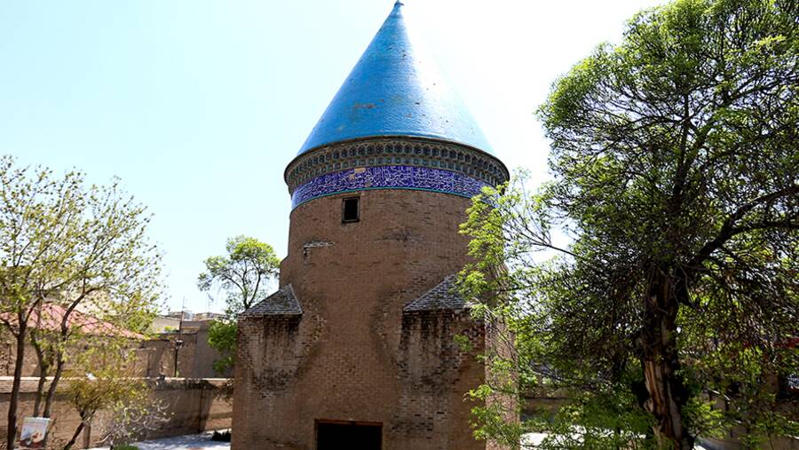 آرامگاه حمدالله مستوفی